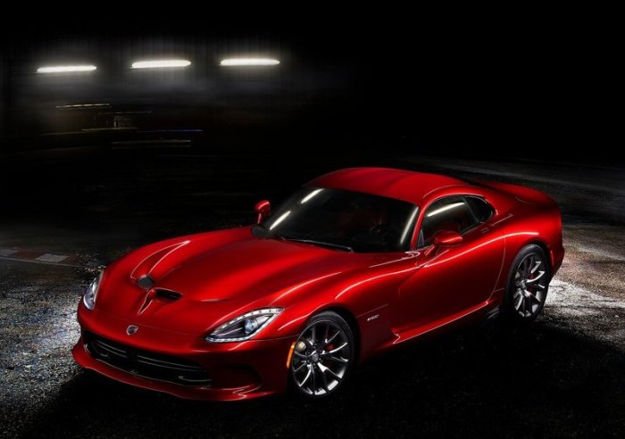 The new SRT Viper, with an Italian touch. Photo by netcarshow.com