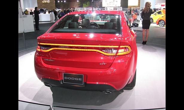 The Dart GT: a R/T version at a lower price. Six-speed automatic and manual transmission with 184 hp. Price: $21.790