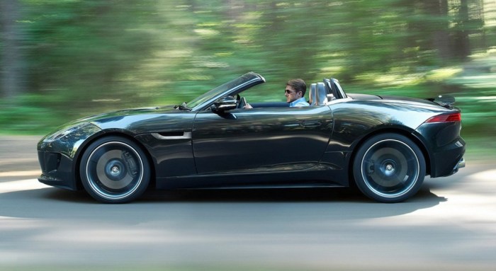 2013_jaguar_f_type_overseas_11-0927-1024x561