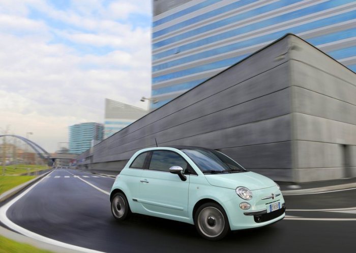 Fiat-500_Cult_2014_800x600_wallpaper_05
