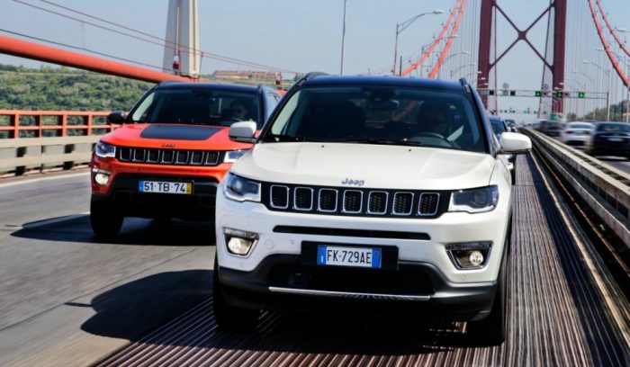Jeep-Compass_Couple-3-990x578